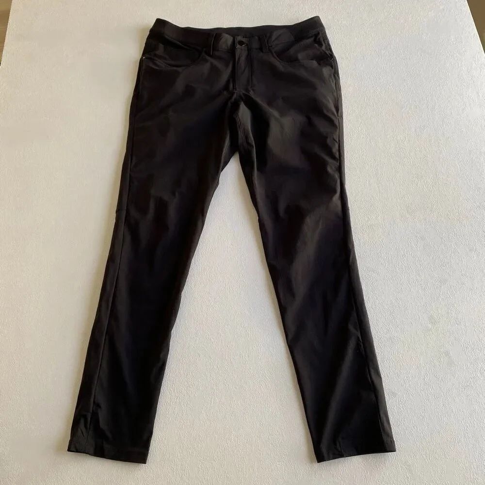 Lululemon Like New Black Slim Fit Pants Size 34 Men’s Stretch